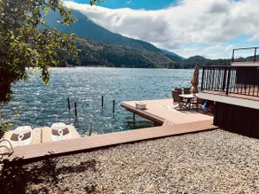Dreamlike Lakefront Cabin on Lake Sutherland - Image 2