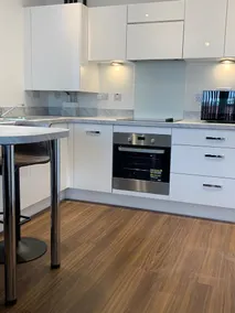 Posh 2 Bed Thurrock Flat (Entire)No parties/Events - Image 5
