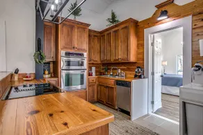 Private gated escape.3 bedroom home on the river. - Image 5