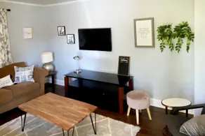 David's Place, cozy 3 bd 2ba, in a private area. - Image 4