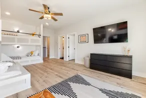 Reina Del Lago - BRAND NEW Lake LBJ, Private Heated Pool, Community Boat Ramp - Image 2