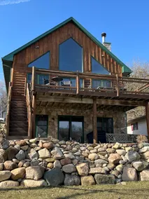 Cozy lake front cabin with 5 bedrooms and 3 baths - Image 3