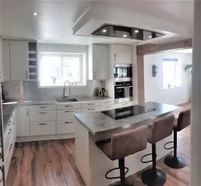 Great location, right in the middle of Grebbestad! - Image 4