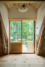 Spectacular 6-bed house in beautiful manor park - Image 5