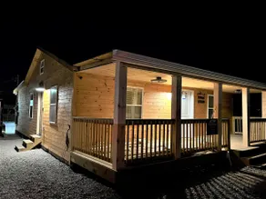 Cozy Rocky Top Lodge - Image 4