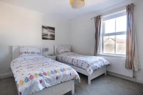 Modern 3 Bedroom Cottage, Emsworth Village - Image 4
