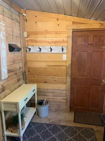 Lil Cabin in the Valley/no pets - Image 4