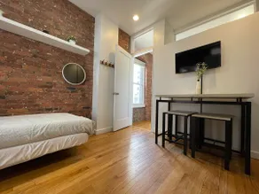 Midtown Two-Bedrooms - Image 3