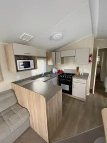 Fabulous two bed home minutes from the beach - Image 3