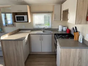Fabulous two bed home minutes from the beach - Image 2