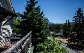 2BR with deck and beautiful views. Free parking #2 - Image 5