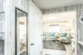 Adorable Cottage, King Size Bed, Clean and Cozy - Image 2