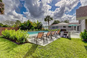 Beach, Heated Pool, Tiki Lounge Tradewind Home - Image 5