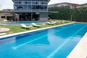 Lovely Secure 2 BR 2 Bath King bed Pool/GYM/W-iFi - Image 4