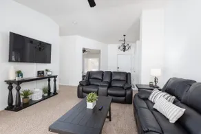 Beautiful home near casinos, golfing, & SxS riding - Image 3