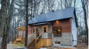 Cozy cottage in the heart of the woods - Image 2