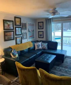 Cozy updated 2 BR on bike path, walk to Lake Huron - Image 4