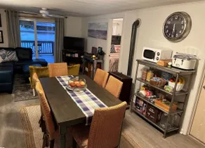 Cozy updated 2 BR on bike path, walk to Lake Huron - Image 2