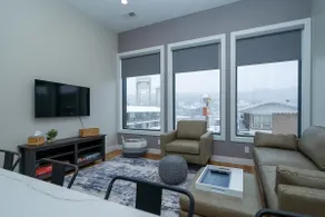 Luxury Stay DT Houghton 2 Bed, 1 Bath Suite C - Image 2