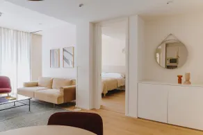 Two-bedroom apartment in The Passage - Image 4