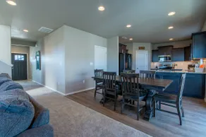 Large home in Washington wine country - Image 4