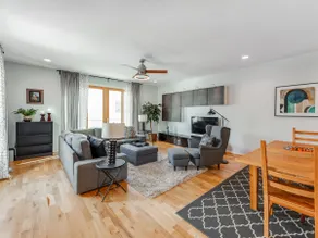 Uptown Townhouse, Rooftop Terrace, 3 Story, 2 Bed - Image 5