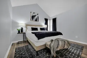 Plush Two Bedroom Retreat. A Home Away From Home! - Image 4