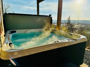 Eagles Landing Sleeps 15 HOT TUB - Image 2
