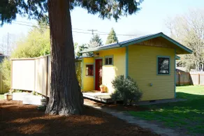 Cedars Cottage on 5th Ave, Close to Downtown - Image 2