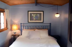 Cedars Cottage on 5th Ave, Close to Downtown - Image 5