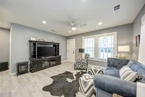 The 801 Cottage - Image 5