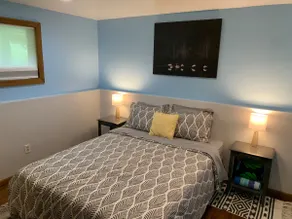 Robin's Nest Guest Suite - Image 3