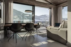Loft with balcony & mountain view - Image 5