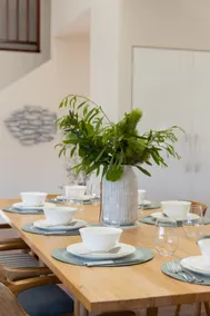 The Avenue - Image 3