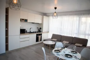Nordway by the Sea 2BR Apartment free parking - Image 5