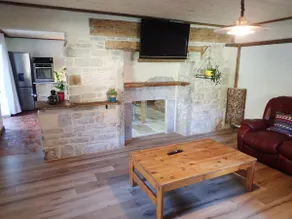Character cottage in old renovated farmhouse - Image 2