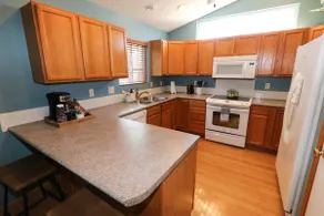 5 Bedroom Lincoln Home 10 Minutes from Downtown - Image 5