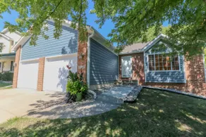 5 Bedroom Lincoln Home 10 Minutes from Downtown - Image 2