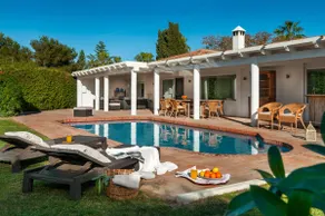 Large Villa with pool. RENTAL HOME SOTOGRANDE - Image 3