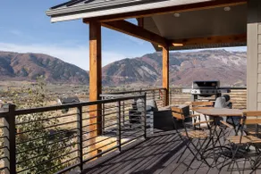 Wellness Oasis: hot tub, sauna, cold plunge, steam - Image 4