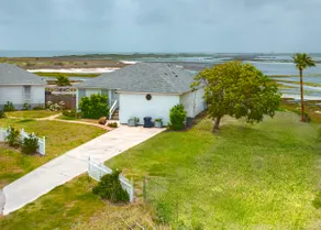 Bayview Home | Private | Hot tub, Deck, Fire-pit - Image 2