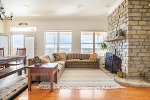 Private country estate near Dinosaur park for families and friends..sleeps 16 - Image 4