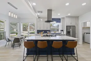 4BR Spacious Home | Group or Family | Chef Kitchen - Image 3