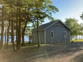 Lake house with sunset on private beach - Image 5