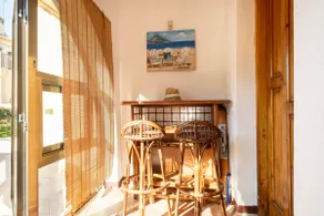 Nice house with an indoor fireplace - Image 2
