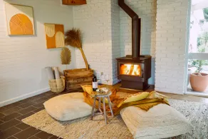 Salt Bush ~ Sleeps 8 ~ Wood fire ~ Steps to beach - Image 2