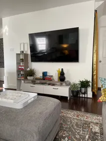 Peaceful 2/2 Guesthouse w/ King Bed & (3) 65” TVs - Image 3
