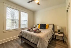 Lovely contemporary 2 bedroom/ 5 min from Vystar - Image 3