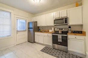 Lovely contemporary 2 bedroom/ 5 min from Vystar - Image 5