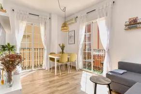 Central Málaga Gem: perfect location for visiting - Image 4